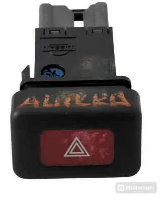 Nissan Almera Hazard light switch 252900N001