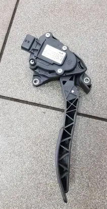 Nissan Murano Z51 Accelerator throttle pedal 180021AA0B