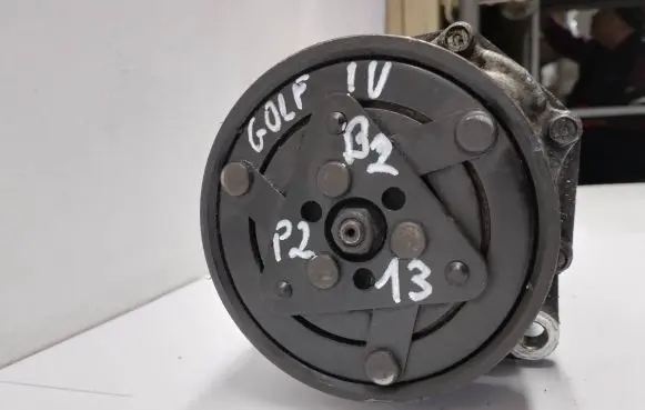 Volkswagen Golf IV Air conditioning (A/C) compressor (pump) 1J0820803A