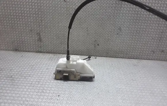 Citroen C3 Front door lock
