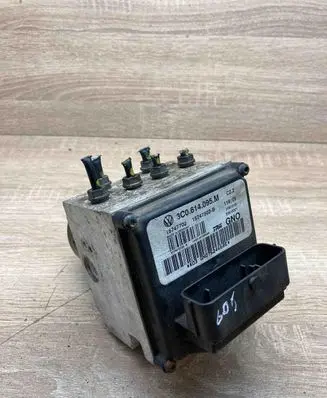 Volkswagen PASSAT B6 ABS Pump 3C0614095M 15747702