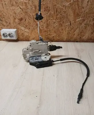 Audi Q7 4L Rear door lock 3C4839016C
