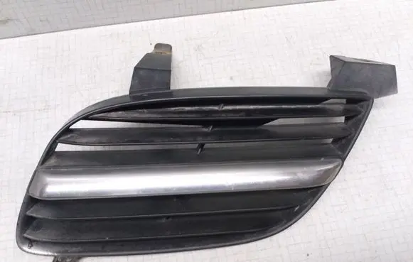 Nissan Almera N16 Front bumper lower grill 62332BM400