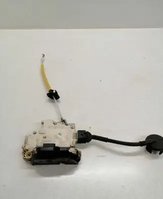 Audi A3 S3 8P Front door lock 1J0973715