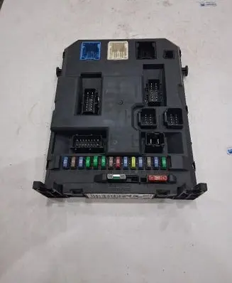 Citroen C3 Picasso Comfort/convenience module 9664983180
