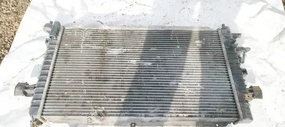 Opel Astra H Coolant radiator
