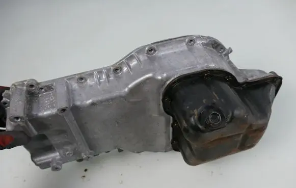 Mitsubishi Outlander Oil sump 4G63