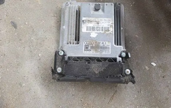 Audi A6 Allroad C6 Engine control unit/module 4F0907401B