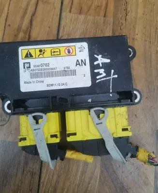 Opel Antara Airbag control unit/module 95460702