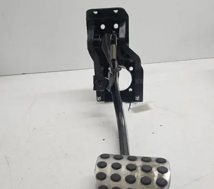 Mercedes-Benz S W221 Brake pedal A2212901001