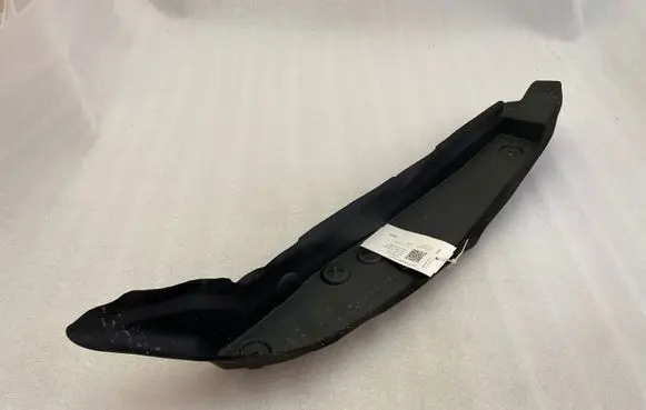 Mercedes-Benz CLS C257 Fender end trim A2578890100