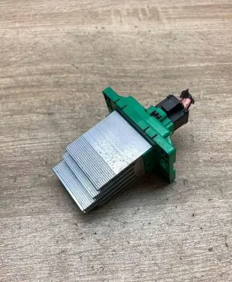 Toyota Verso Heater blower motor/fan resistor GREEN