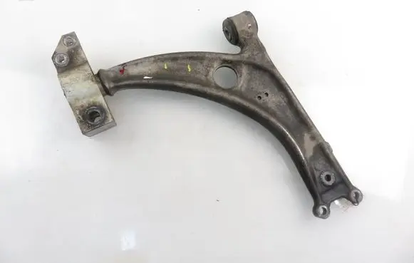 Volkswagen PASSAT B6 Front control arm