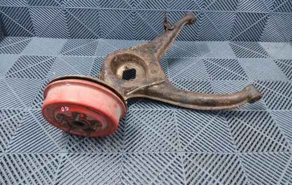 Ford Granada Rear wheel hub 