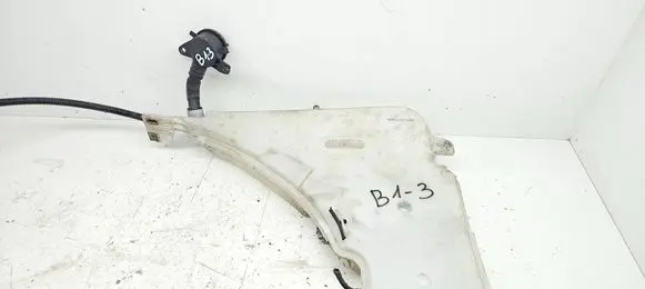 BMW 1 F20 F21 Windshield washer fluid reservoir/tank 7241675