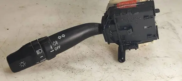 Toyota Corolla Verso AR10 Indicator stalk 173650