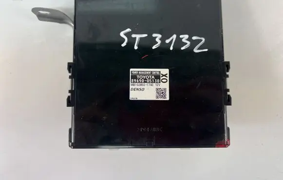 Toyota Avensis T270 Other control units/modules 8969005130