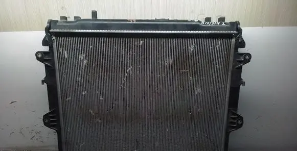 Coolant radiator