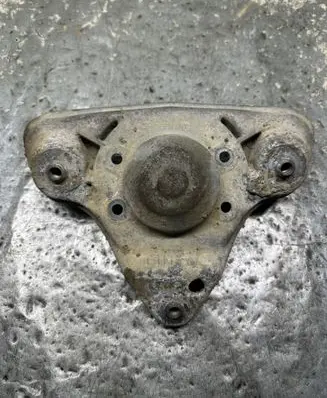 Volkswagen PASSAT B5 Coil spring mount 