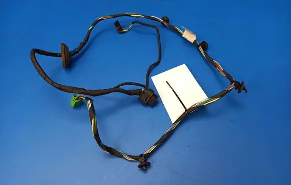 Mercedes-Benz E C207 W207 Front door wiring loom A2075400533 0015457873 A0515452028