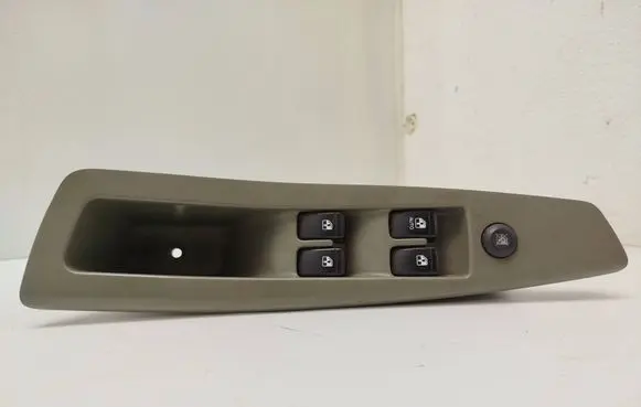 Chevrolet Lacetti Quarter vent window switch 96615361 96418302