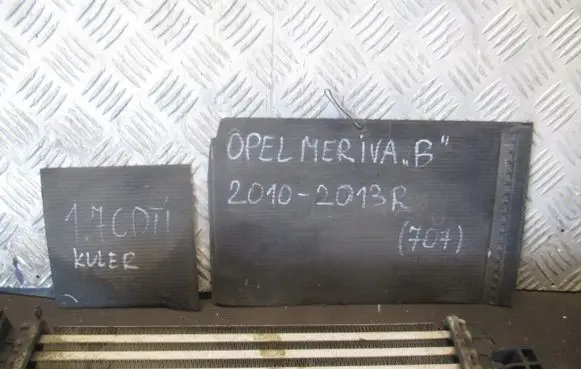 Opel Meriva B Intercooler radiator