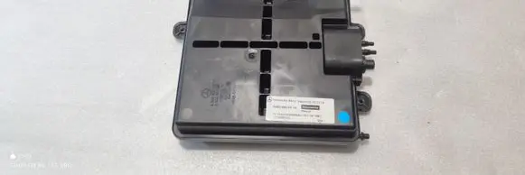 Vacuum air tank