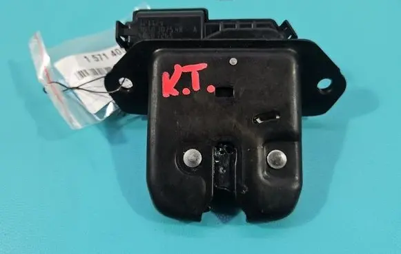 Dacia Duster III Tailgate/trunk/boot lock/catch/latch 905030754R IMPRK1571405
