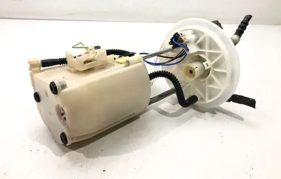 Hyundai Elantra In-tank fuel pump 31110-3X210