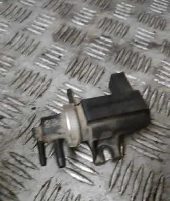 Volkswagen Golf IV Turbo solenoid valve 1j0906627