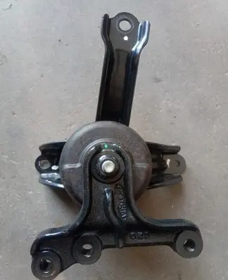 KIA Stonic Engine mount bracket