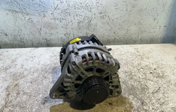 KIA Ceed Generator/alternator 373002A850 2611067 135V130A