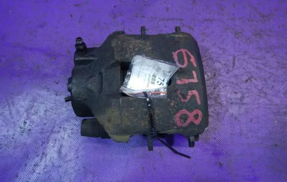 Skoda Fabia Mk2 (5J) Front brake caliper