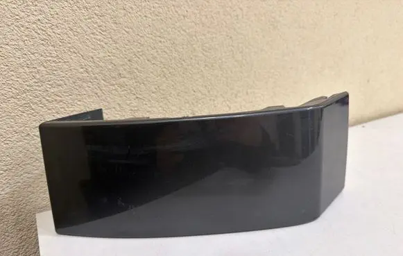 Volvo XC90 Rear/tail light trim molding 30698133