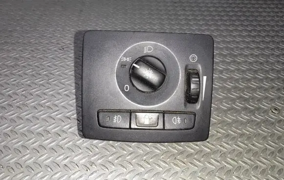 Volvo V50 Light switch 30669735