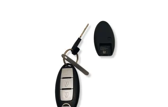 Nissan Qashqai Ignition key/card S180144102 S180144202 2012DJ6167