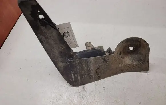 KIA Carens I Front mudguard