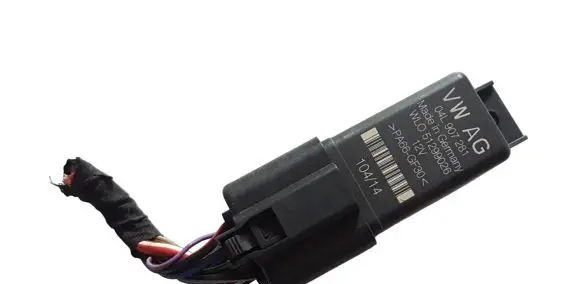 Volkswagen Tiguan Glow plug pre-heat relay 04L907281 51299026