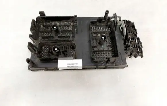 Opel Zafira C Fuse box set 13343769