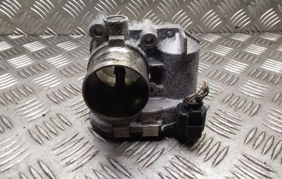 Renault Espace - Grand espace IV Throttle valve 8200330810E H8200330812