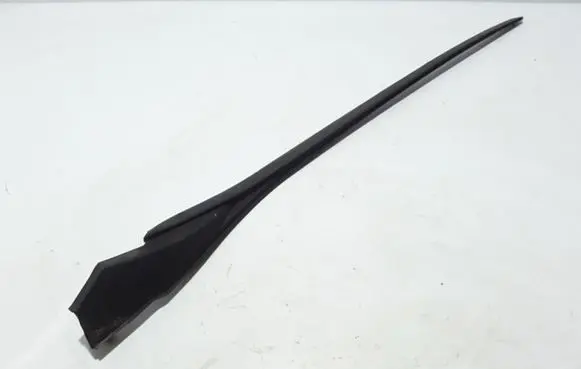 Windshield trim