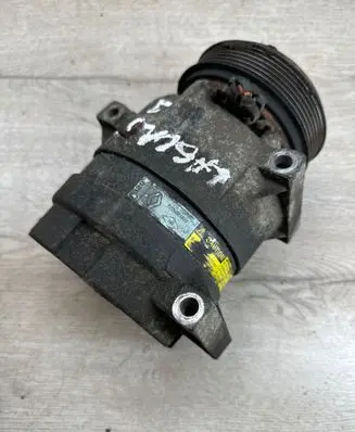 Renault Laguna II Air conditioning (A/C) compressor (pump) 12345923 1135320 082721214