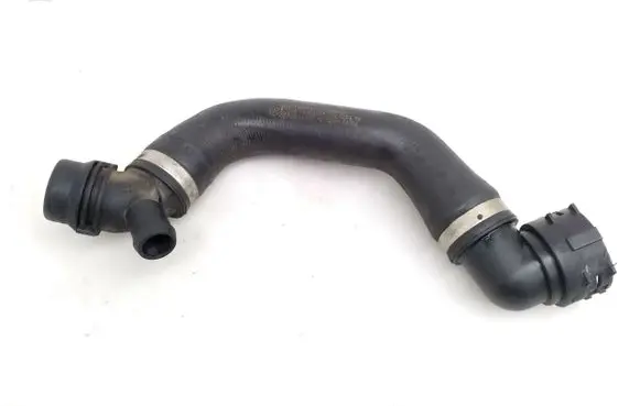 Mercedes-Benz E W213 Engine coolant pipe/hose A2135014100
