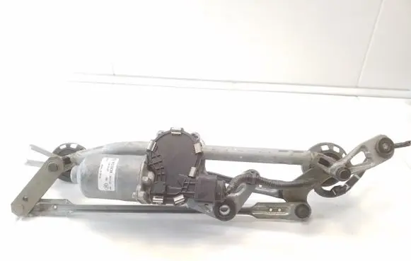 Nissan Pulsar Front wiper linkage and motor 288004MA0A 0390243237