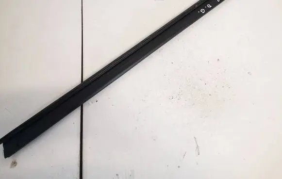 Peugeot 207 Rear door glass trim molding 9650906380