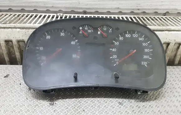 Volkswagen Golf IV Speedometer (instrument cluster) 1035100002
