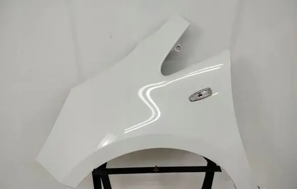 KIA Rio Fender 
