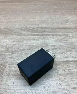 Audi A4 S4 B5 8D Other relay 3A0927181 61233005 175