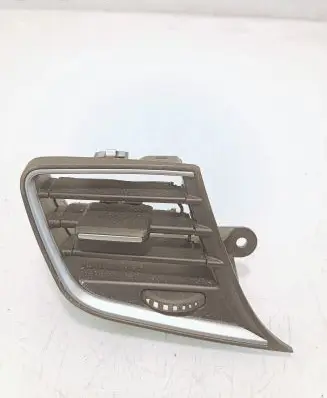 Alfa Romeo Giulietta Dashboard side air vent grill/cover trim 940001800