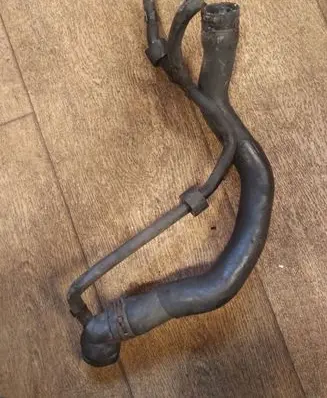 Volkswagen Golf V Engine coolant pipe/hose 160122101DS